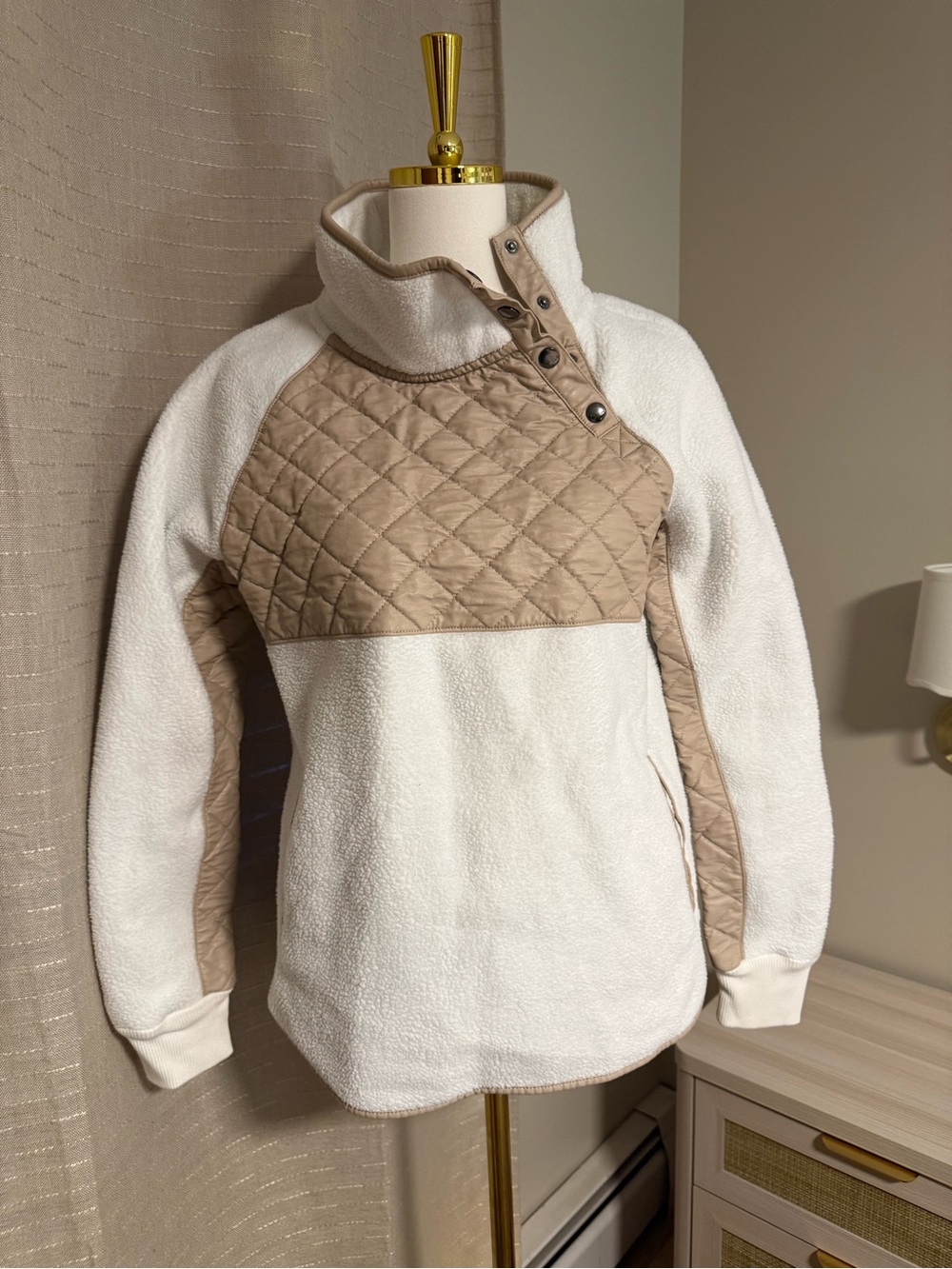 Abercrombie & Fitch Cream and Tan Quilted Panel Teddy Jacket